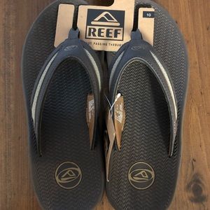NWT Reef Men’s flip flops